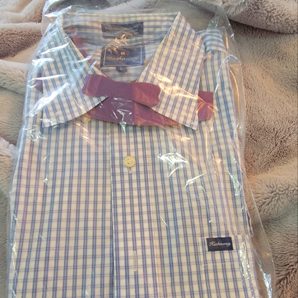 NWT short sleeved men's  dress shirt